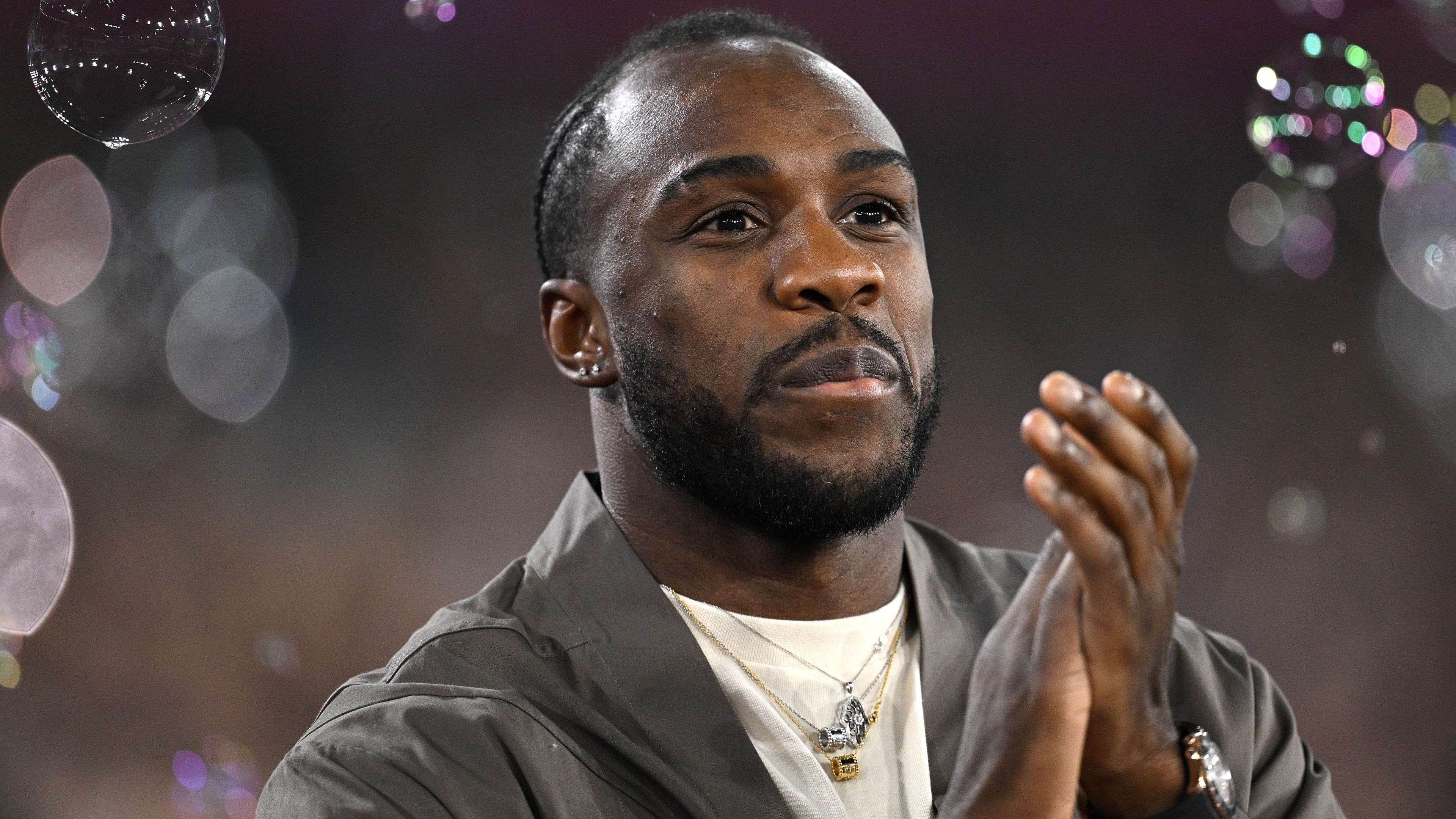 尽管失望充 尽管失望充